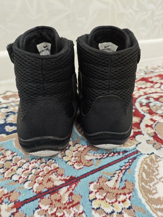 продаются борцовки NIKE INFLICT 3