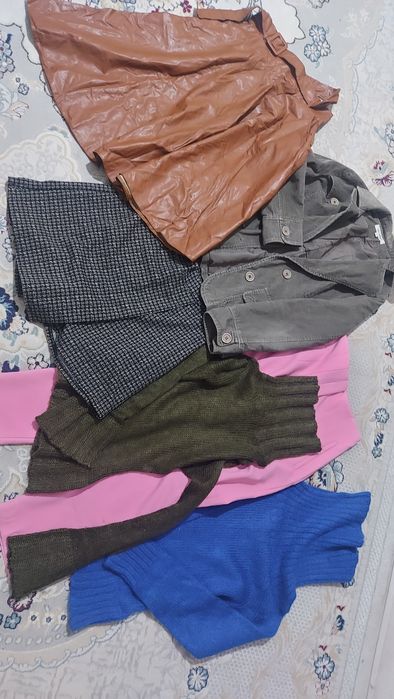 Продам Костюм юбка кофточки