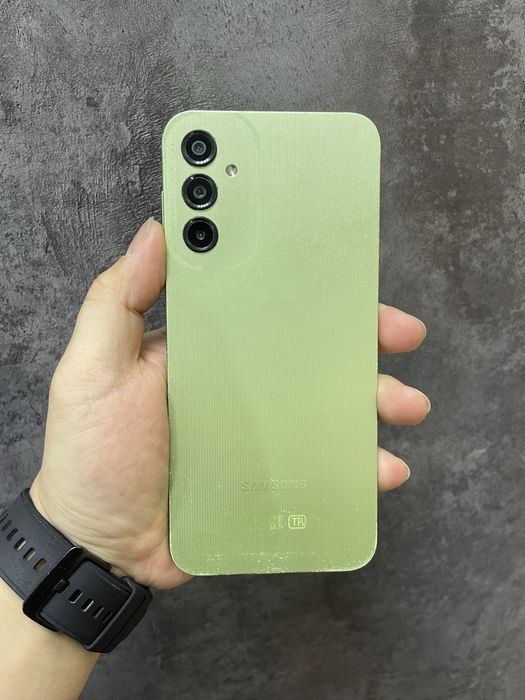 Samsung A14 6/128Гб в идеале