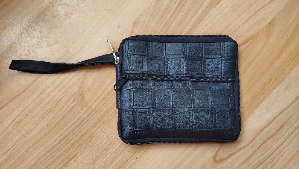 Барсетка черная, кожзам