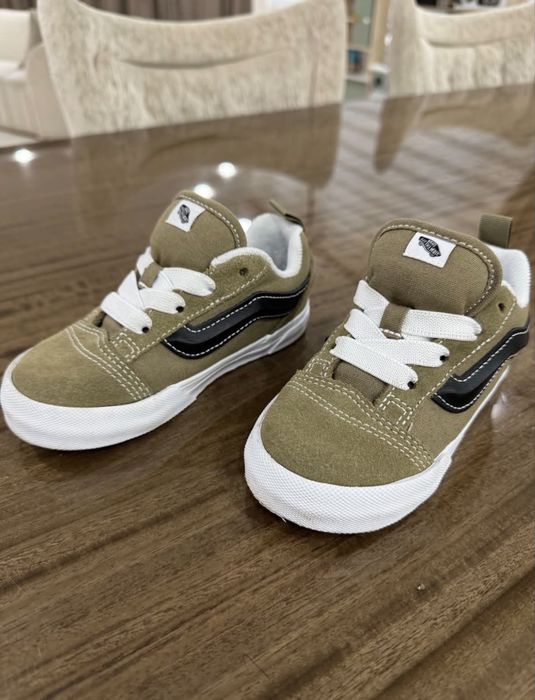 Детски обувки Biomecanics, Vans, Nike Jordan, Sketchers