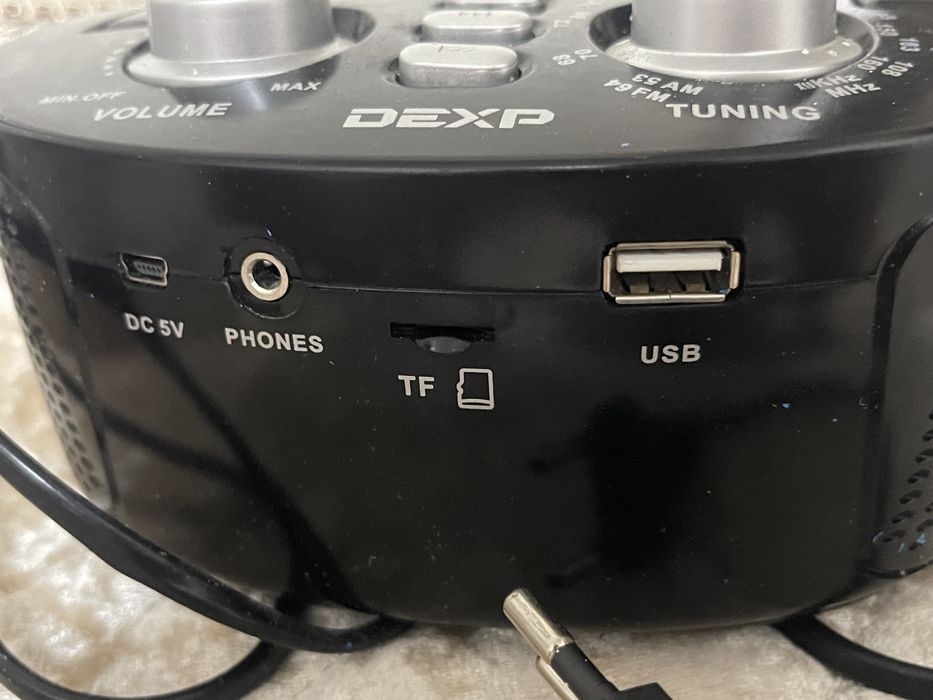 Магнитола DEXP Q110