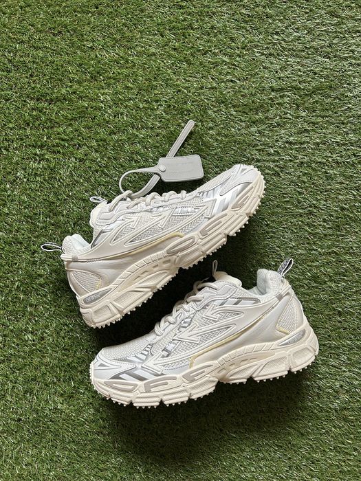 Off white be right back white