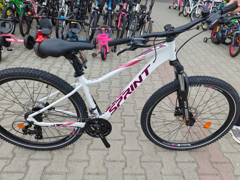 Промо велосипед 27.5" Sprint MAVERICK LADY S бял