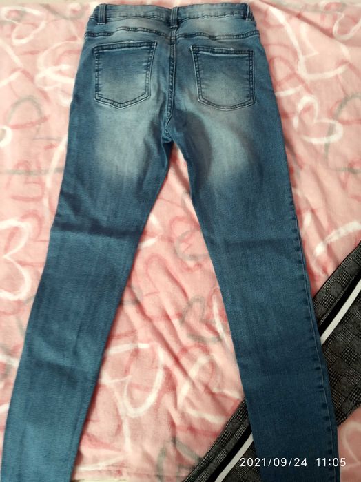 Детски дънки с подарък клин