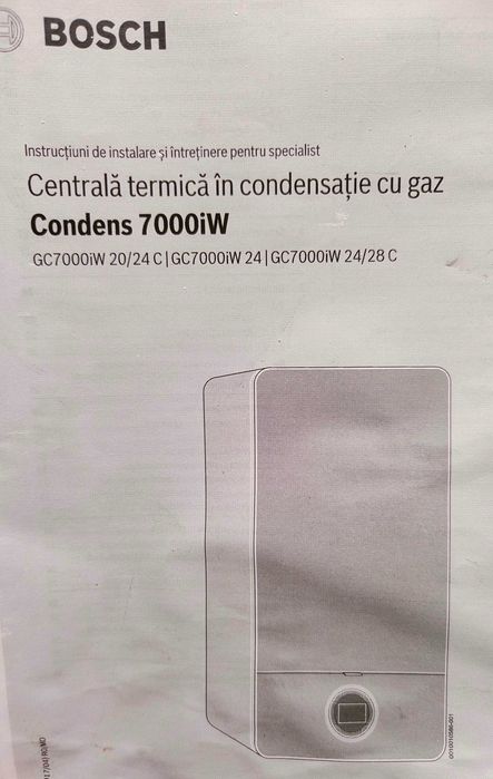 Vând centrală termică pe gaz Bosch Condens 7000i W 24kW pentru piese