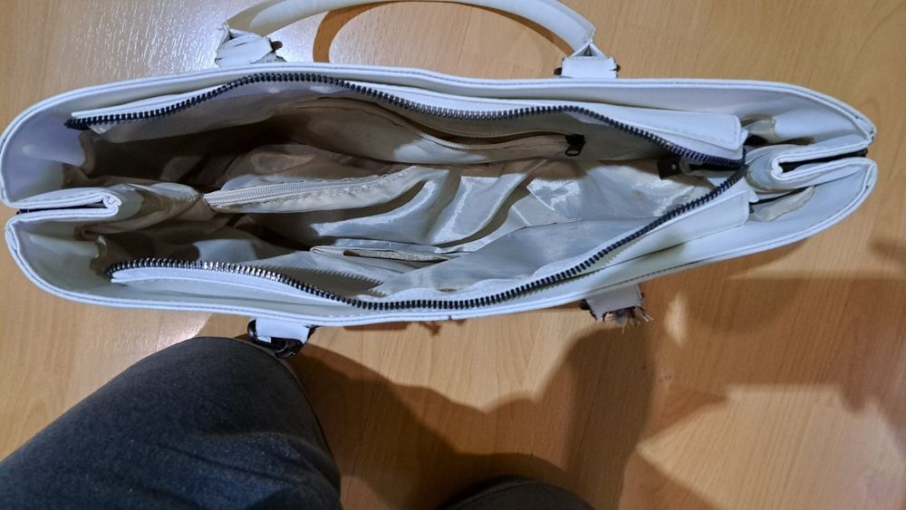 Дамска чанта с изкуствена кожа