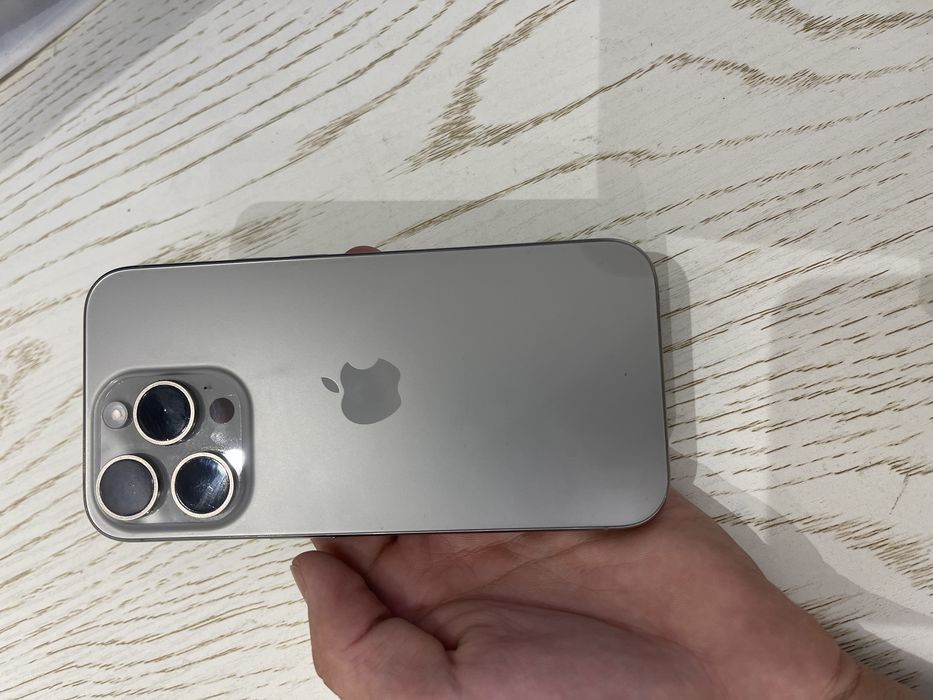 Iphone 15 pro 256 g