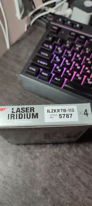 Продам свечи иридиевые.