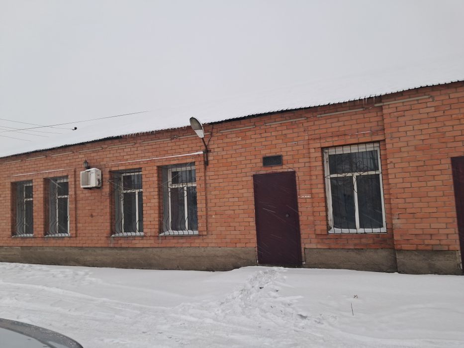 В центре города задаётся  склады