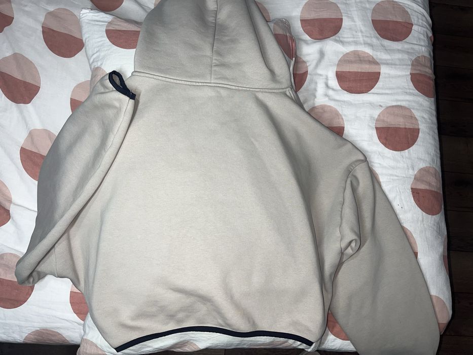 Hanorac Made by Society