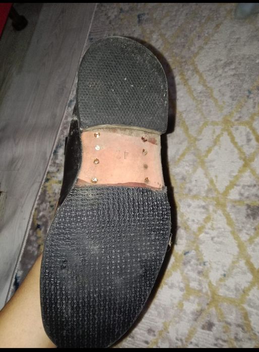 Продаю кожанный сапоги