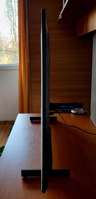 Televizor LED Samsung 109 cm