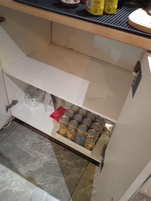 б/у полки и шкаф бесплатно