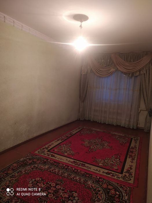 Nukus qalasi 22-mkr  12-domda kvartira satiladi