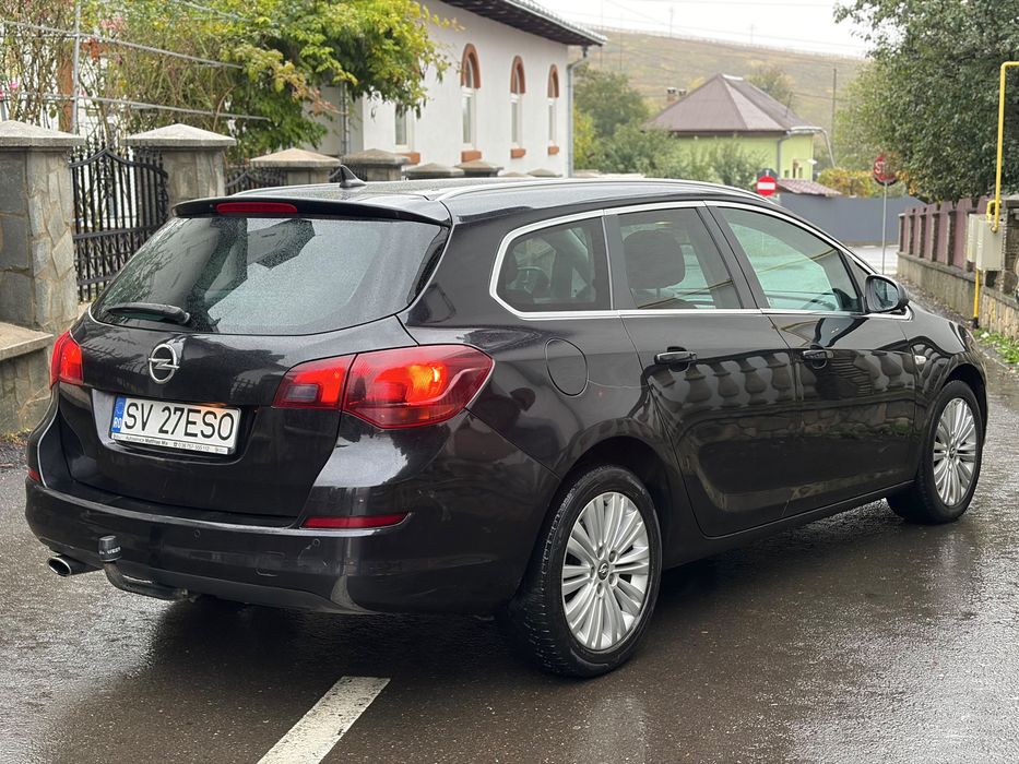 OPEL Astra 2011 — imagine 4
