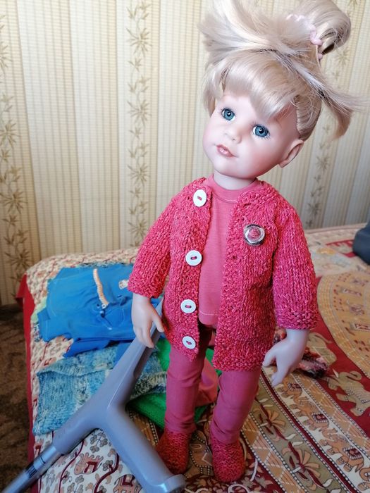 Ръчно изработени дрехи за кукла Хана 50см