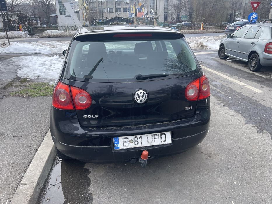 Carlig remorcare vw golf 5