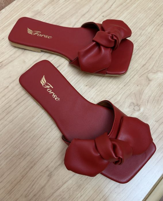 Шлёпанцы босоножки сандали