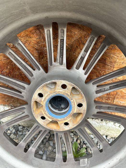 Jante wv passat 225/40R18