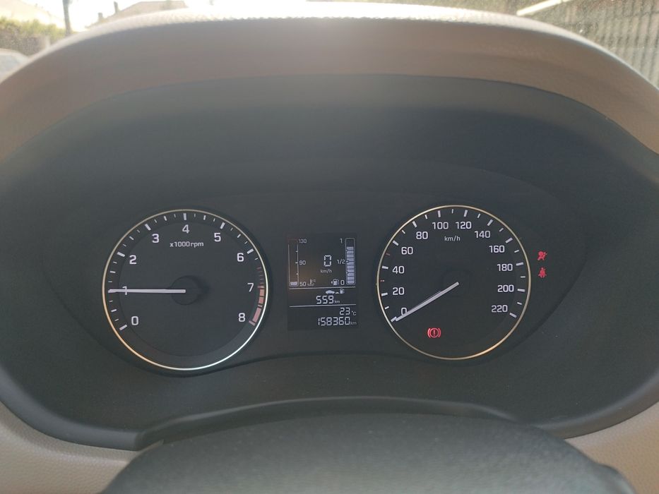 Hyundai i20.an 2015 - 158000 km  , avariat .
