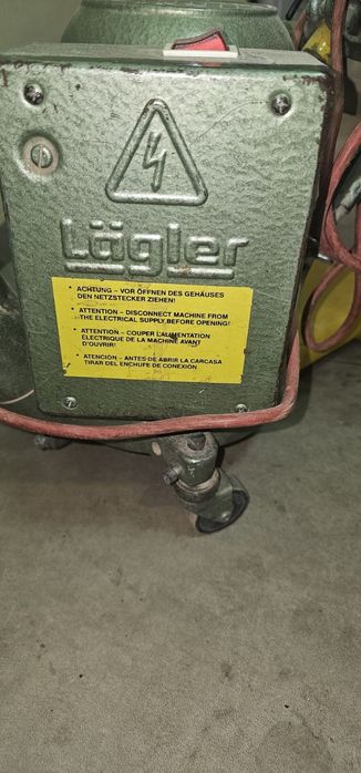 Обкрачвайща машина за циклене на паркет Йоглер