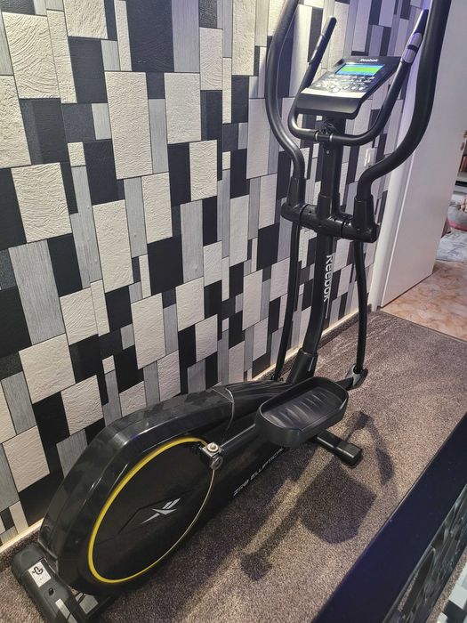 Vand Elliptical Reebok ZR8