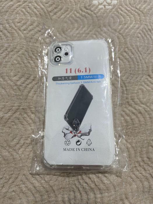 Продам чехол на айфон 11 новый