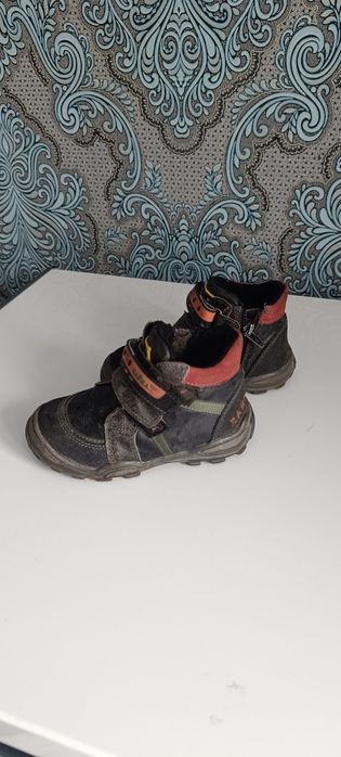 Весенние ботинки детские