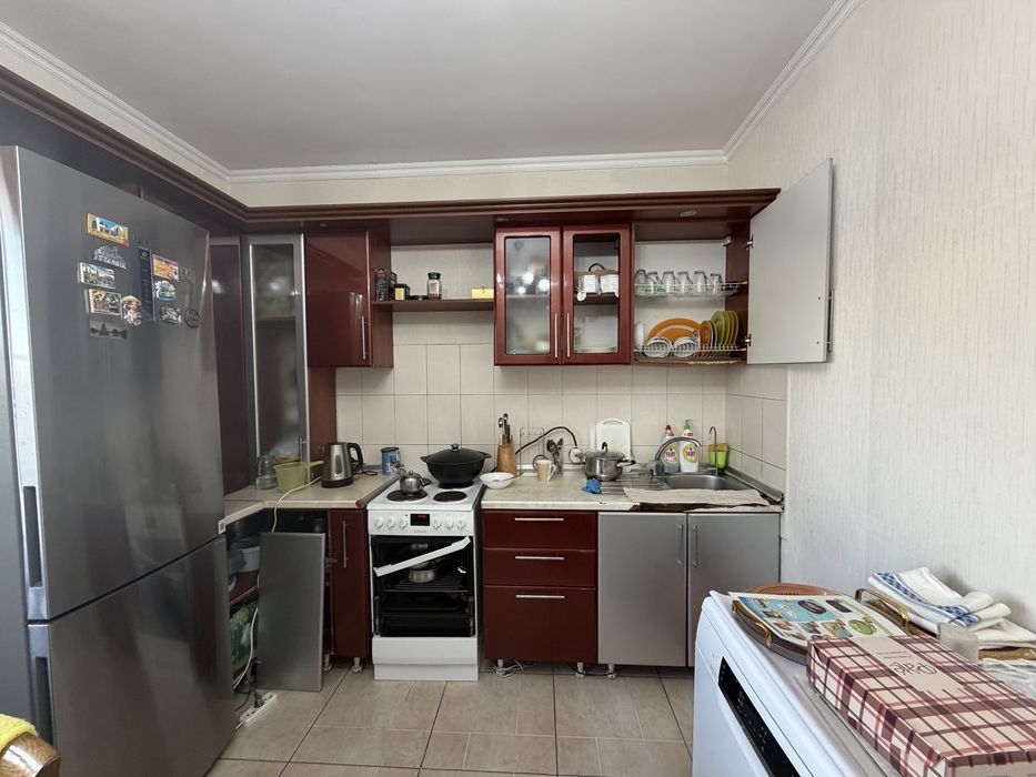 Отдам гарнитур даром