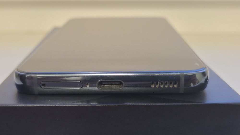 Samsung Galaxy S22 зеленый