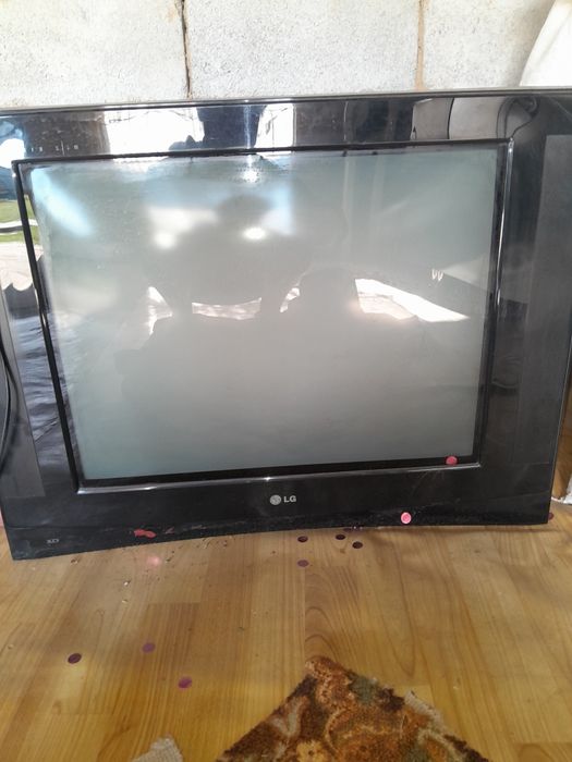 Продам телевизор..б/у