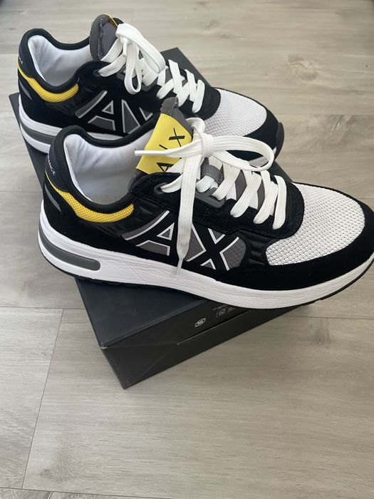 Adidasi armani exchange 42