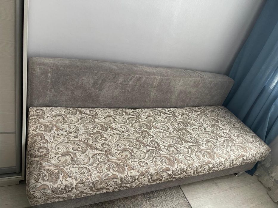 Продам диван чистый