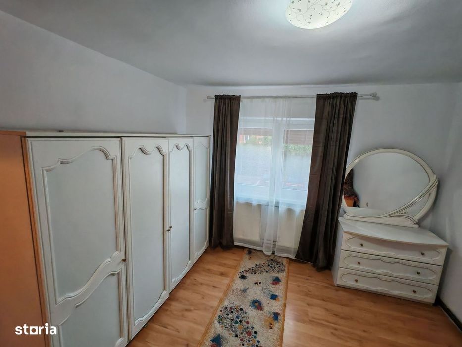 Ofer spre închiriere, pe termelung, apartament 2 camere, etaj 1n