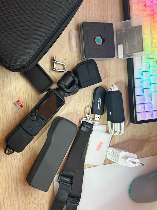 DJI Osmo Pocket 3 + Battery Handle + 2x SanDisk + много аксесоари