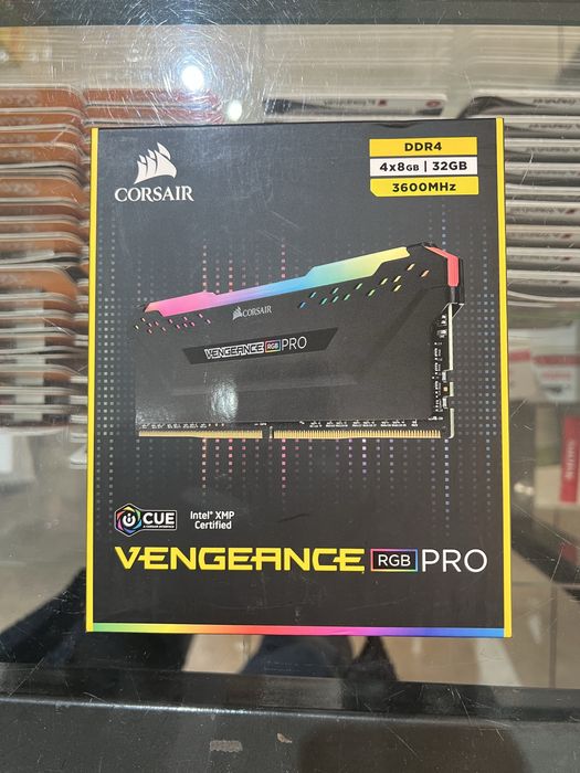 Corsair VENGEANCE® RGB PRO DDR4 16GB (2 x 8GB) 3600MHz kit c16 Black