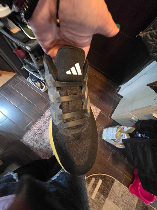 Vand pantofi sport Adidas