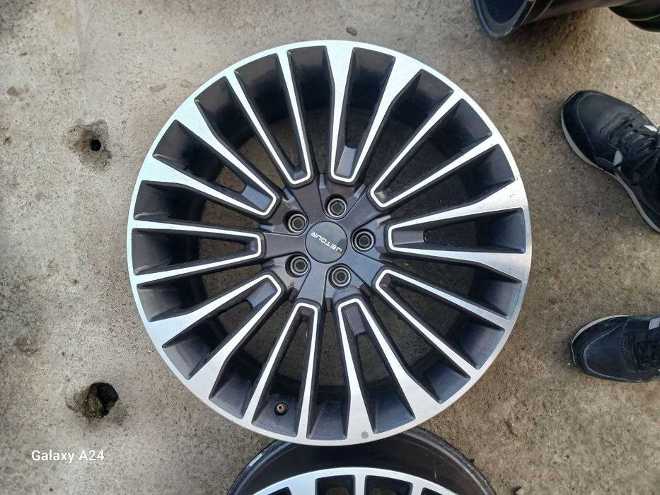 Jetour X90 diska sotiladi