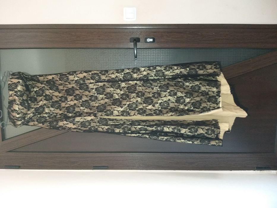 Официална рокля с шлейф