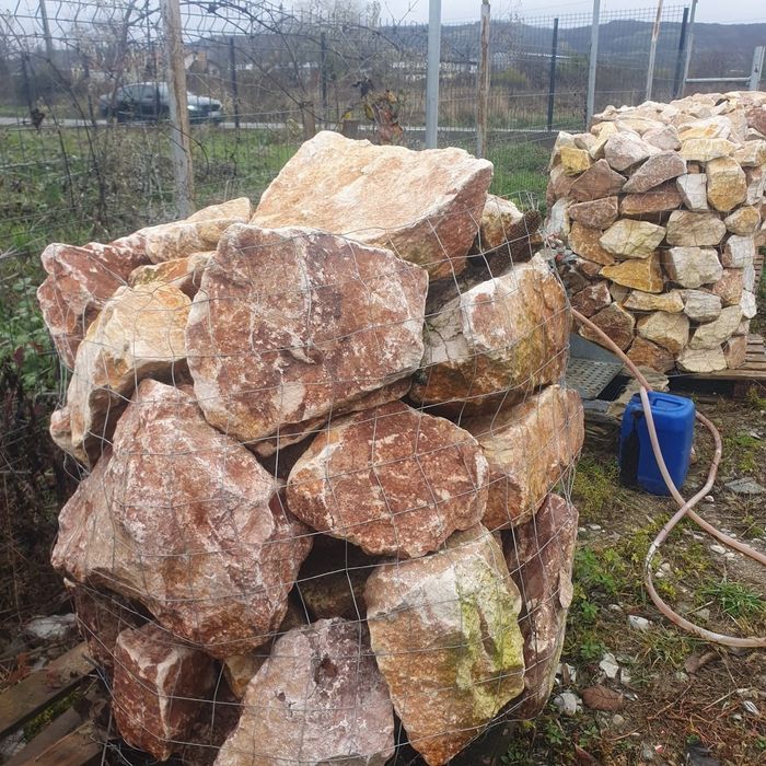 Bolovani ornamentali și decorativi pentru amenajare grădinii