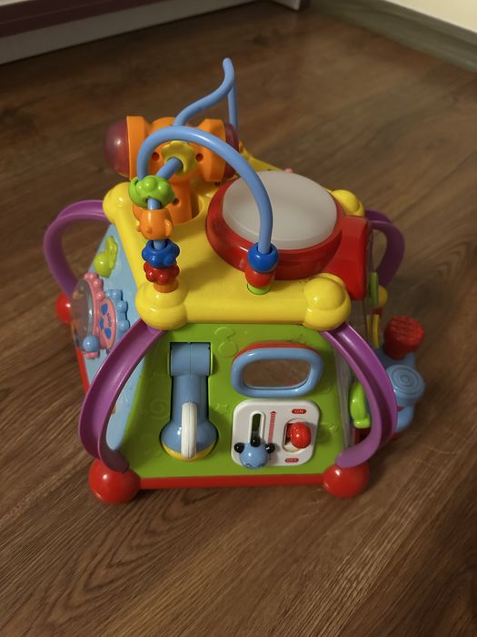 Piramida activitati, interactiva pentru bebe