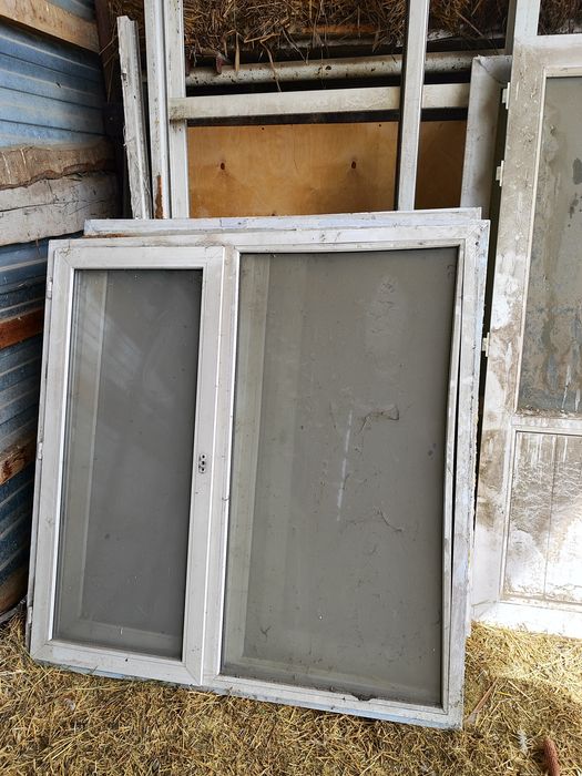 продам окна  4шт       .