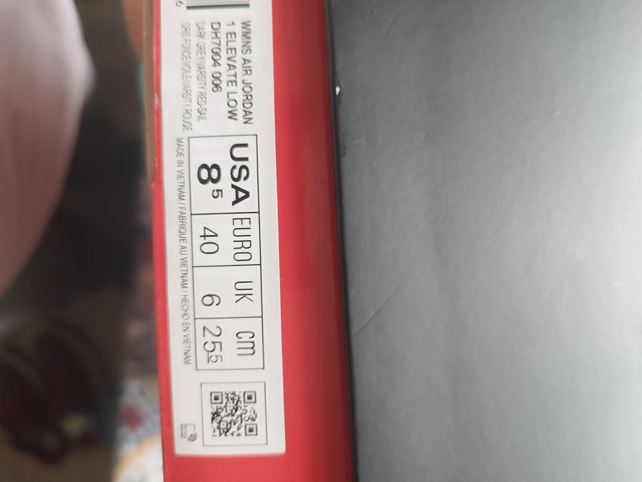 Продам кроссовки Найк