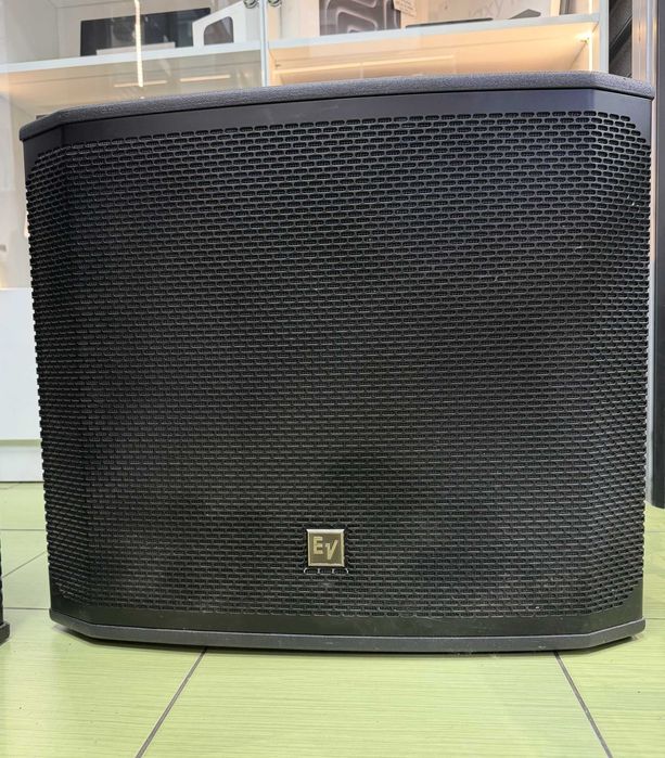 Subwoofer EKX-18SP