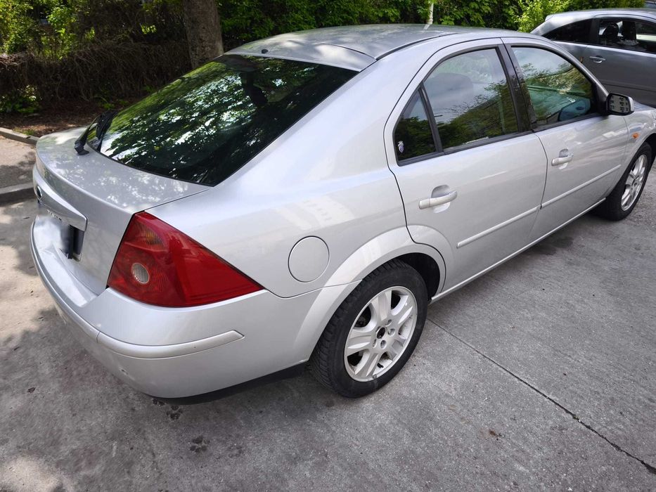 De vânzare Ford Mondeo Mk3 2.0 benzină