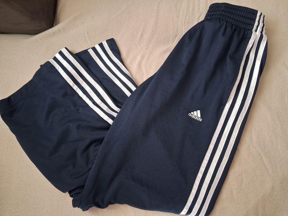 ADIDAS долници S,M,L