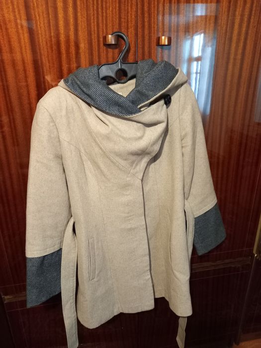 Palto. Qizlar va ayollar uchun