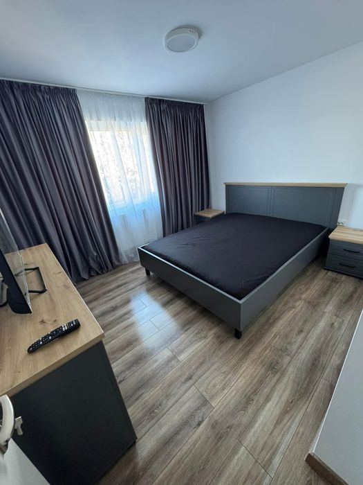 Inchiriez apartament