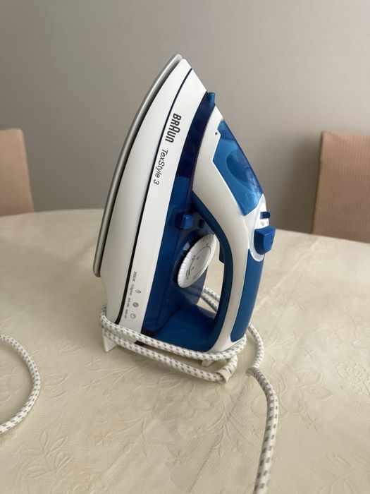 Продам утюг Braun